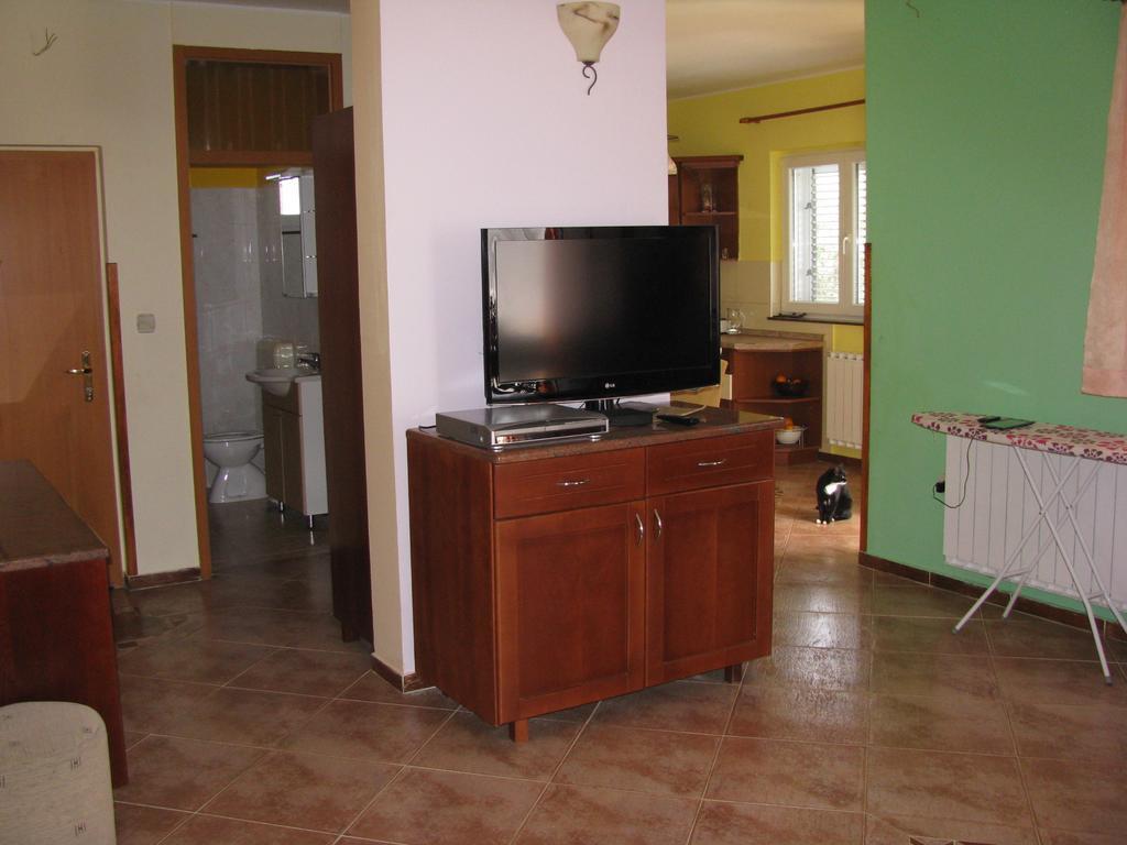 Apartment Megi Tribalj Cameră foto
