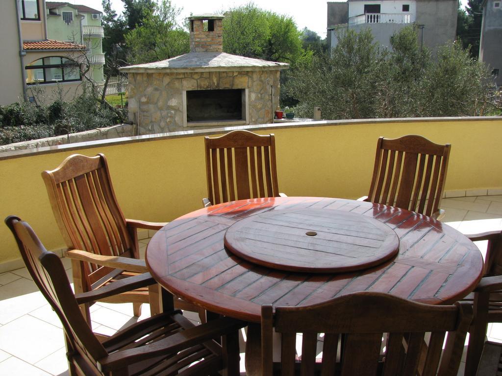 Apartment Megi Tribalj Cameră foto