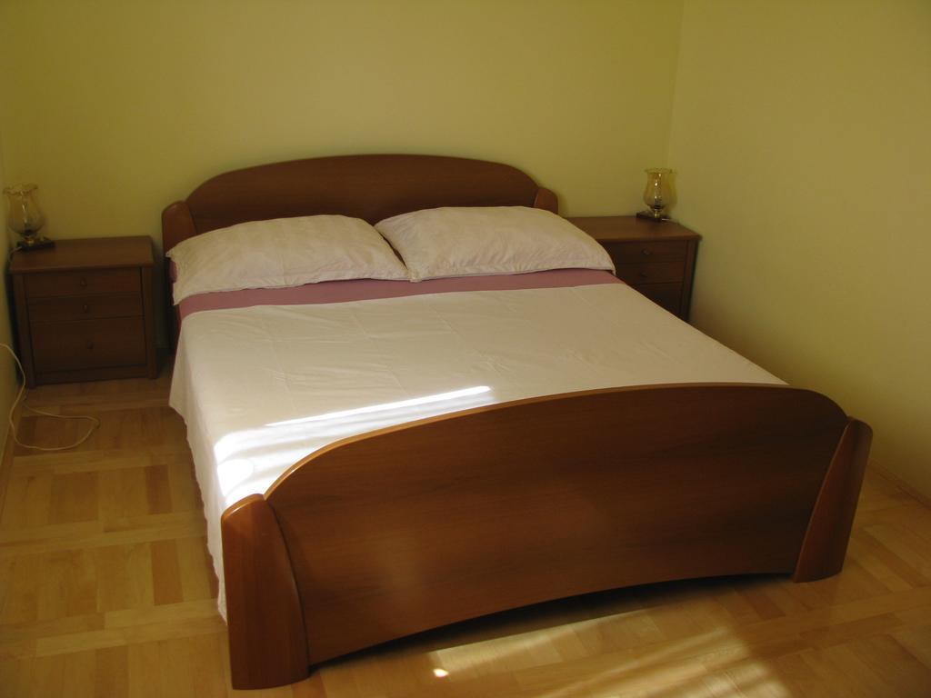 Apartment Megi Tribalj Cameră foto